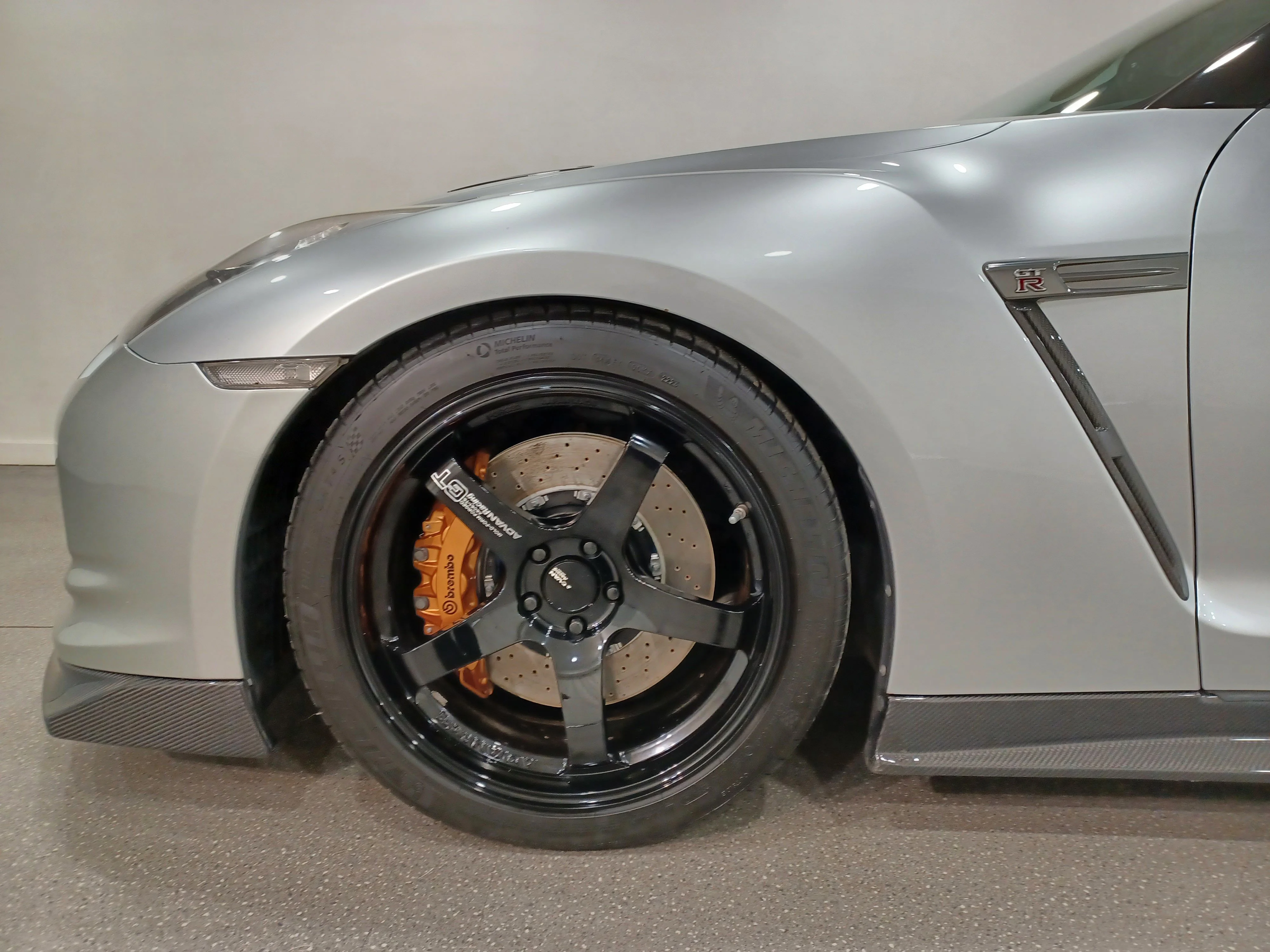 Used 2009 Silver Nissan Premium AWD*480HP!!! | Advan Wheels | Brembo Brakes | Htd Alcantara Seats | Bose Audio | Nav image 18