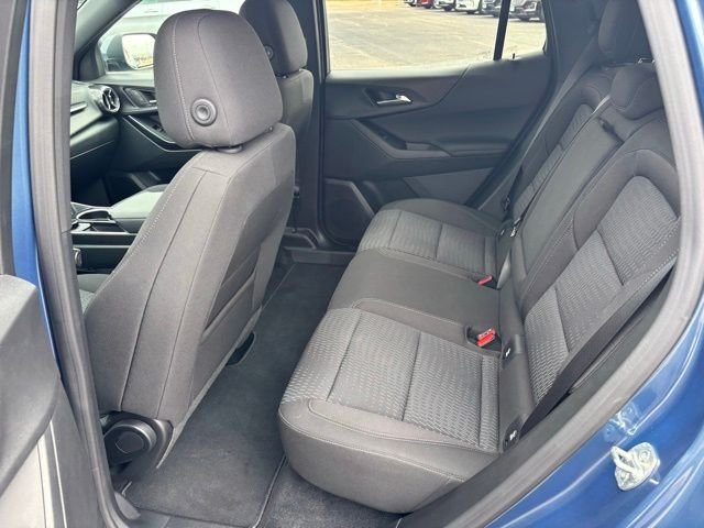 Used 2026 Lakeshore Blue Chevrolet LT image 7