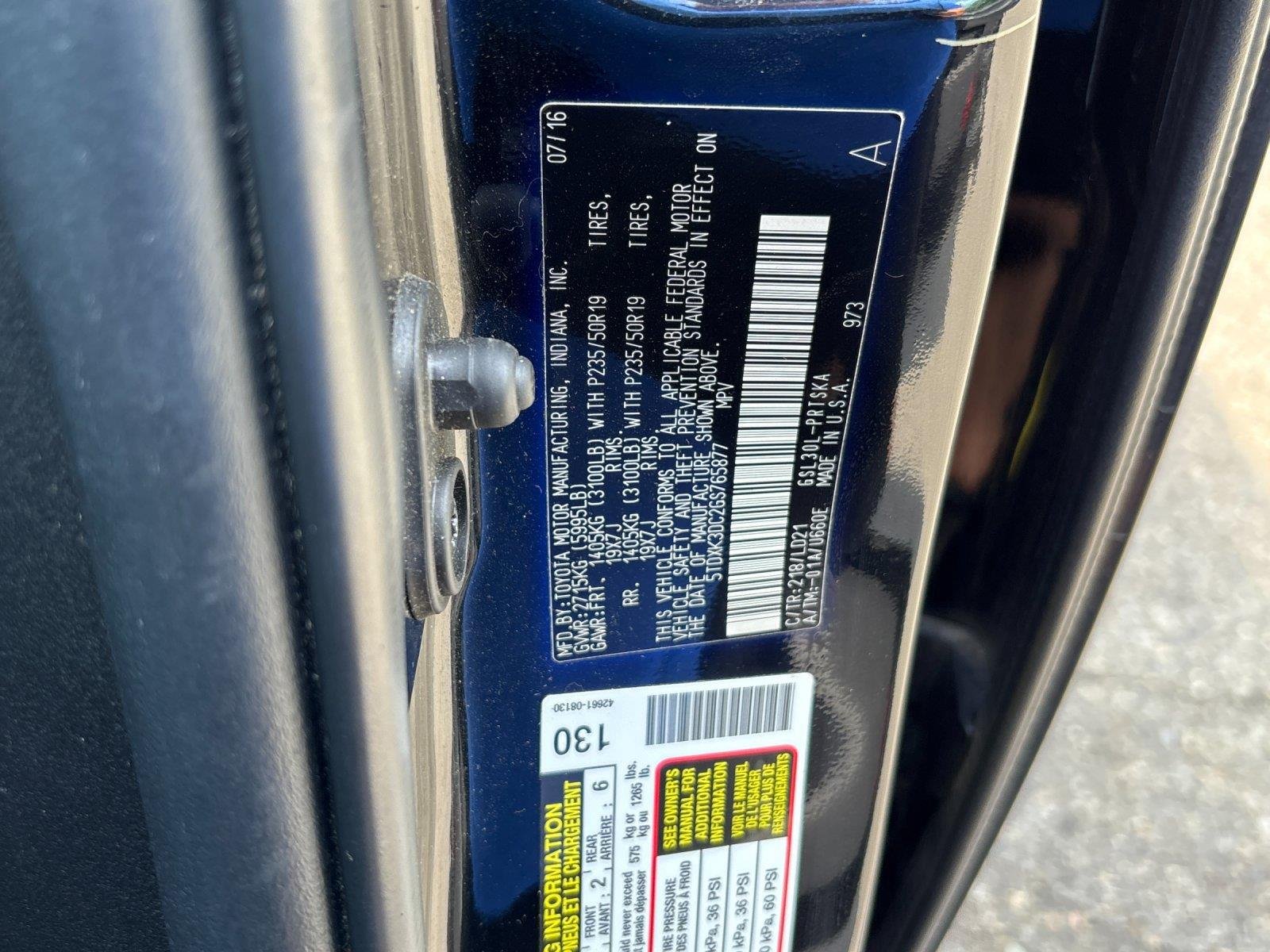 Used 2016 Midnight Black Metallic Toyota SE image 11