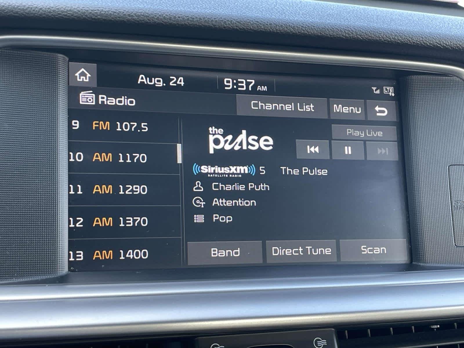 Used 2019 Snow White Pearl Kia SX image 30