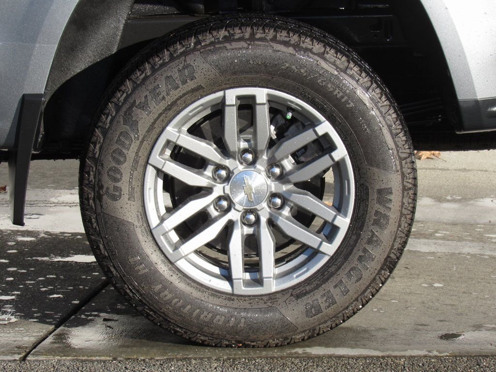 2024 Chevrolet Colorado LT - Photo 34