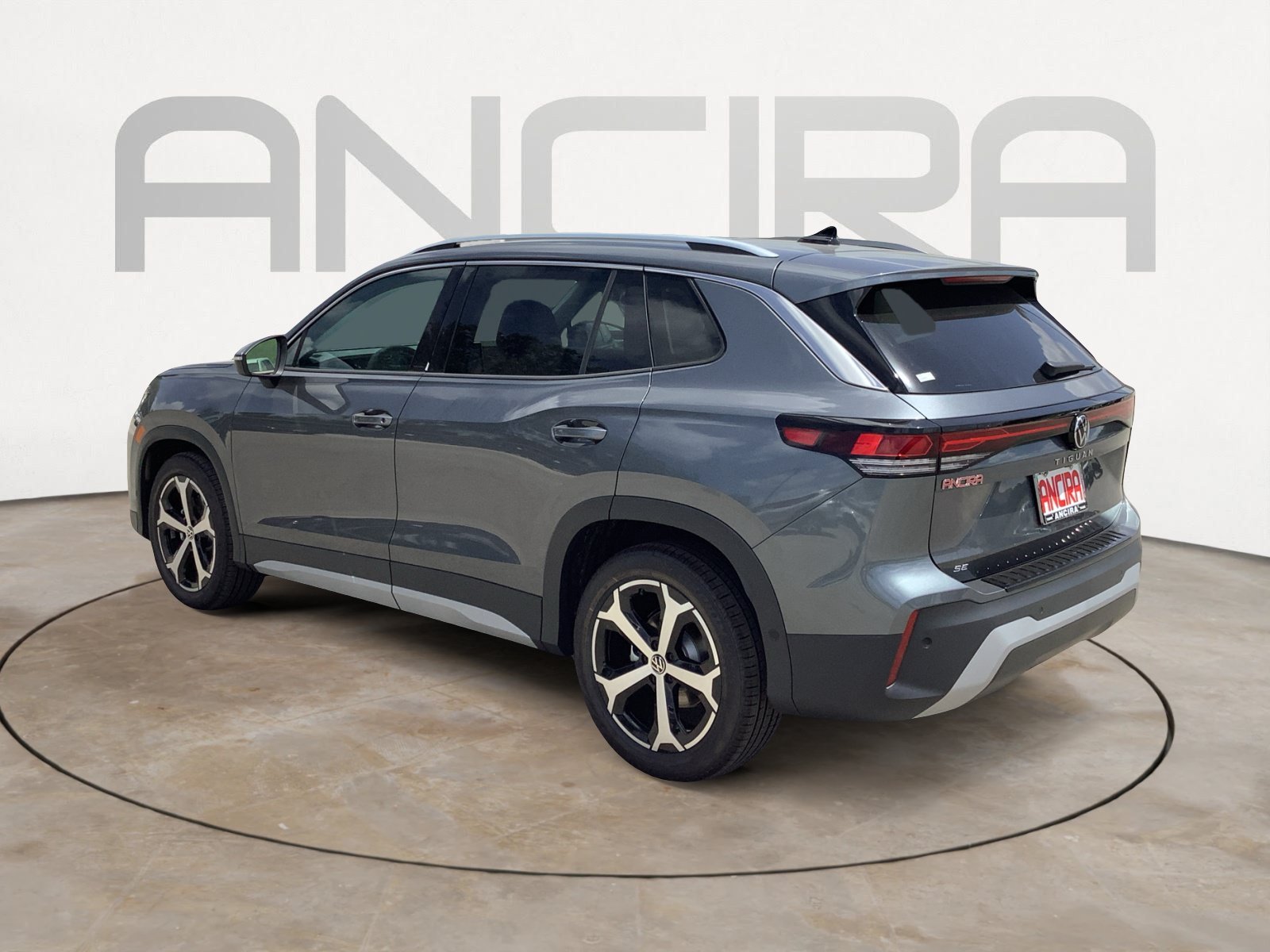 New 2026 PLATINUM GRAY Volkswagen SE image 6