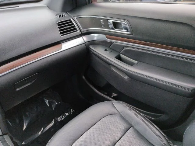 Used 2019 Black Ford Limited image 17