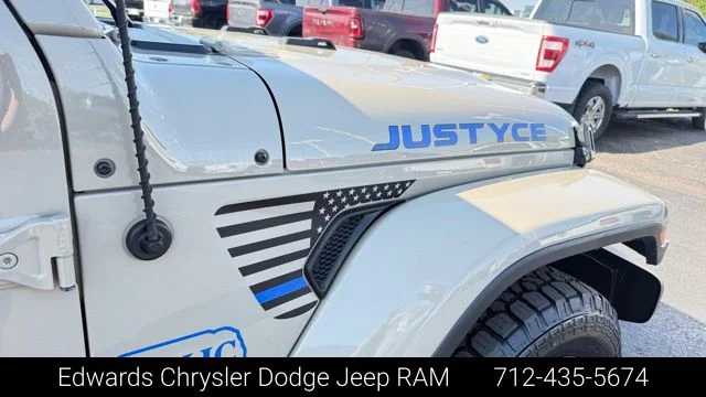 Used 2022 Beige Jeep Willys image 10