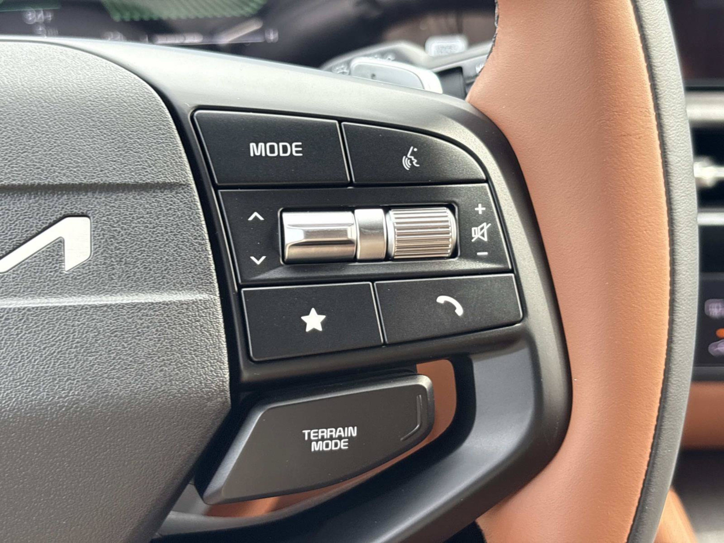 New 2027 Gravity Gray Kia X-Line image 24