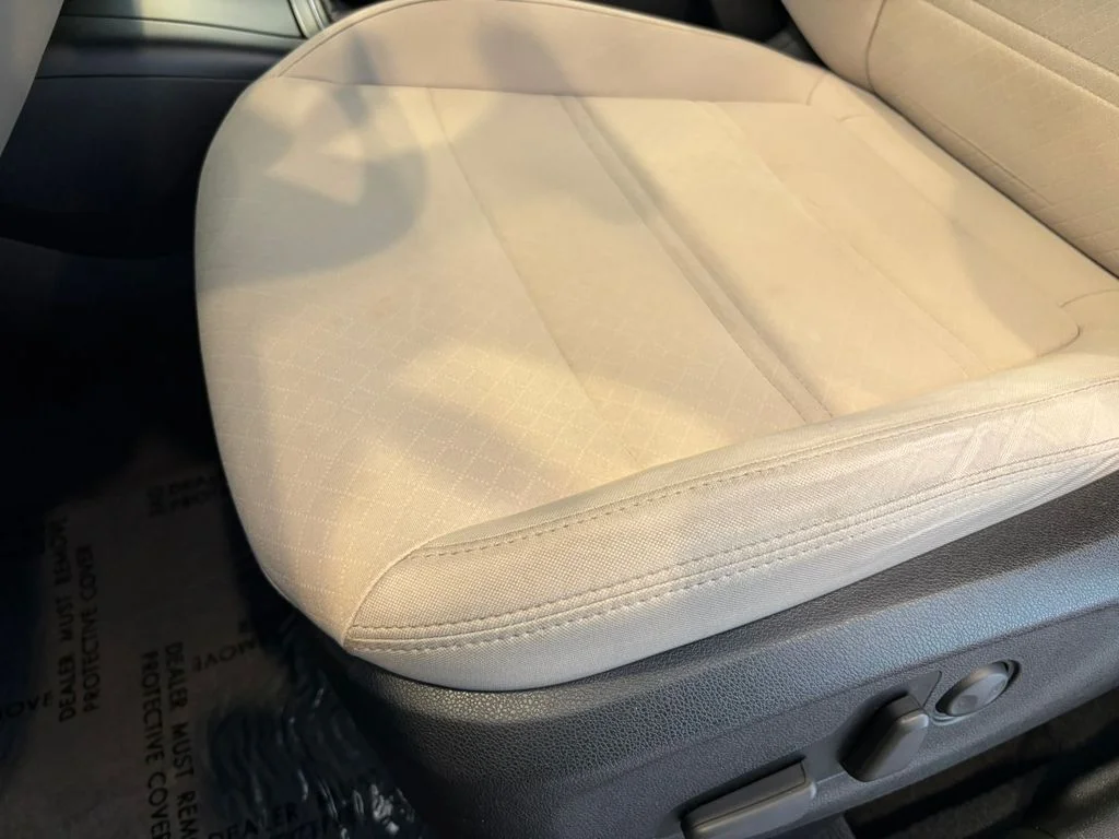 Used 2019 Red Kia LX image 15