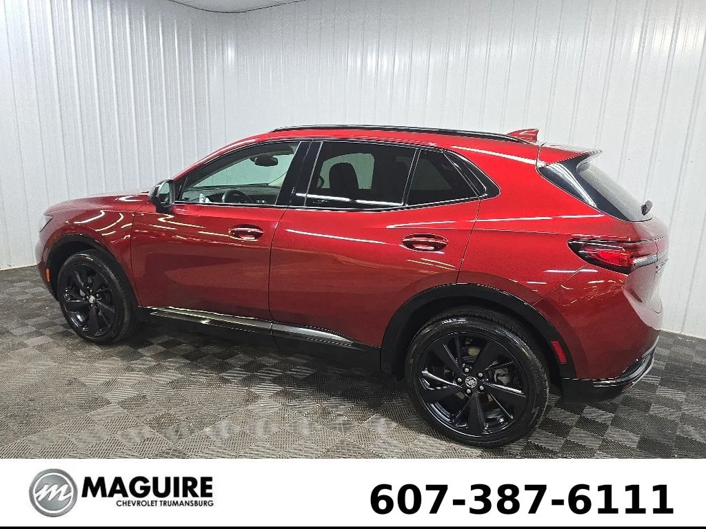 Used 2022 Red Buick Essence image 4
