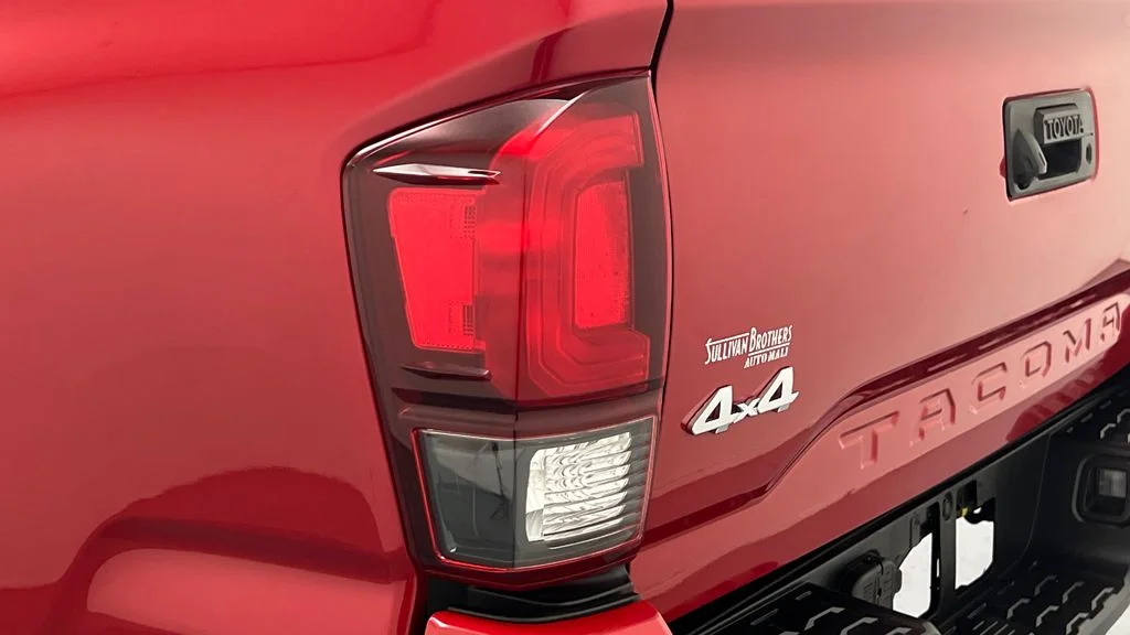 Used 2023 Red Toyota SR5 image 19