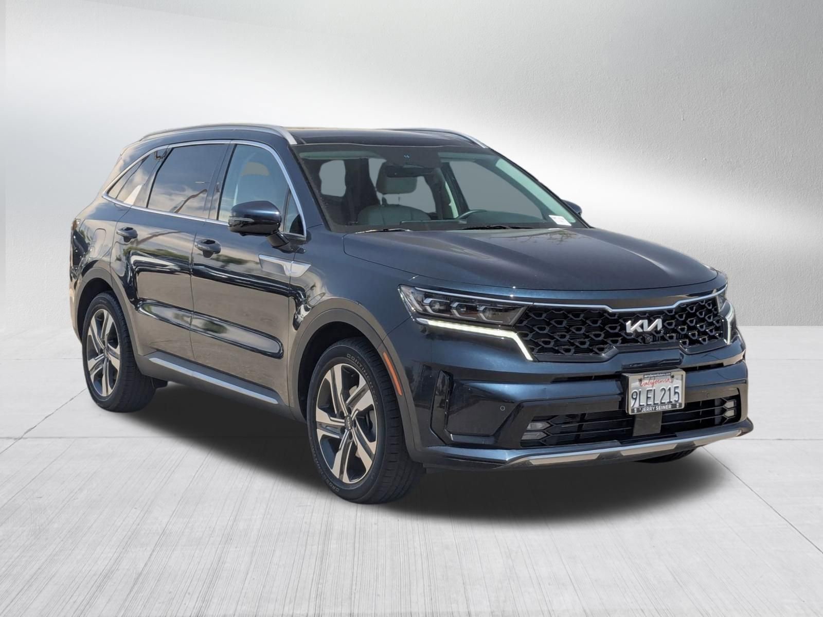 Used 2024 Gravity Blue Kia SX Prestige image 7