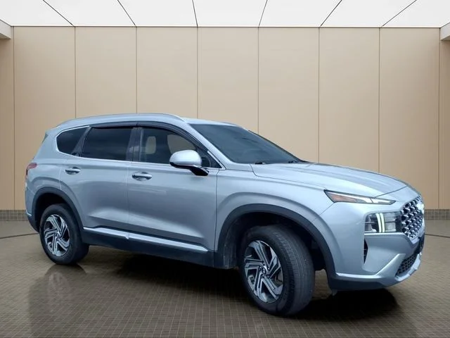 Used 2021 Silver Hyundai SEL image 4