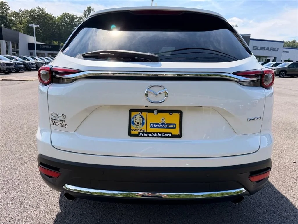 Used 2023 White Mazda Signature image 14