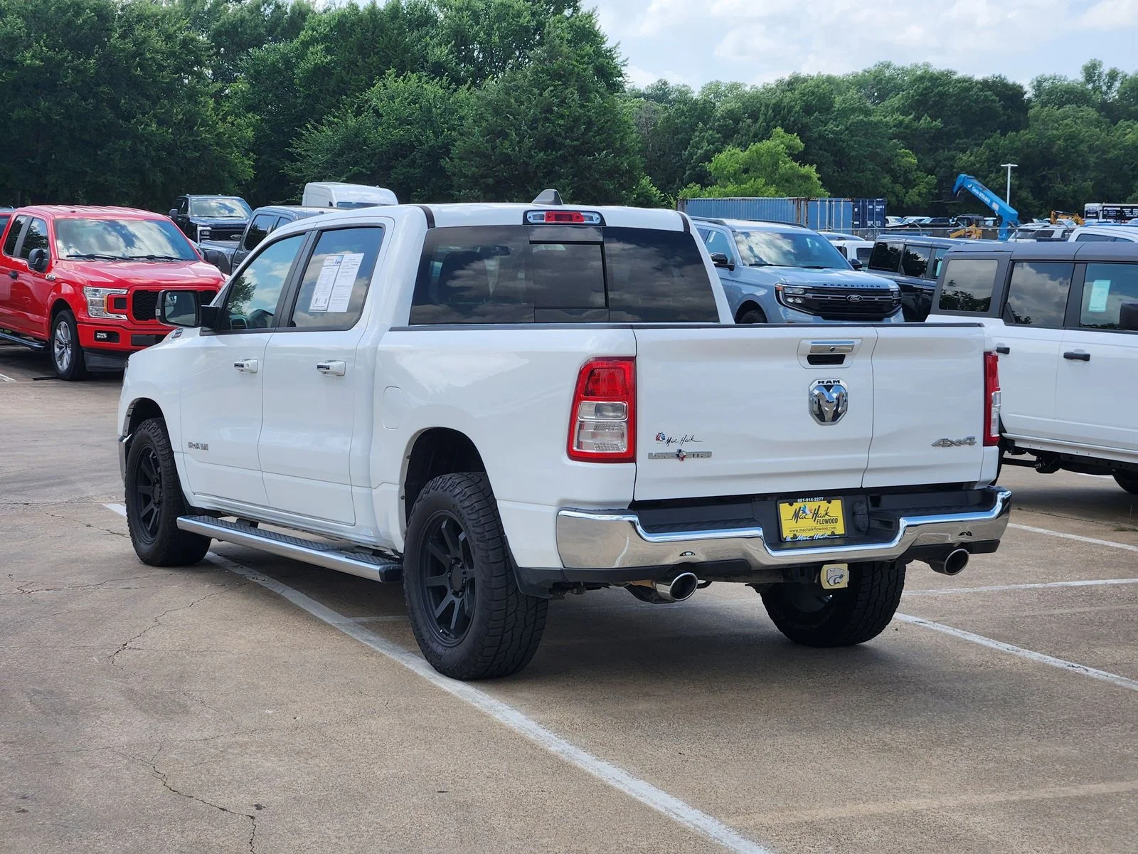 Used 2020 White Ram Big Horn/Lone Star image 6