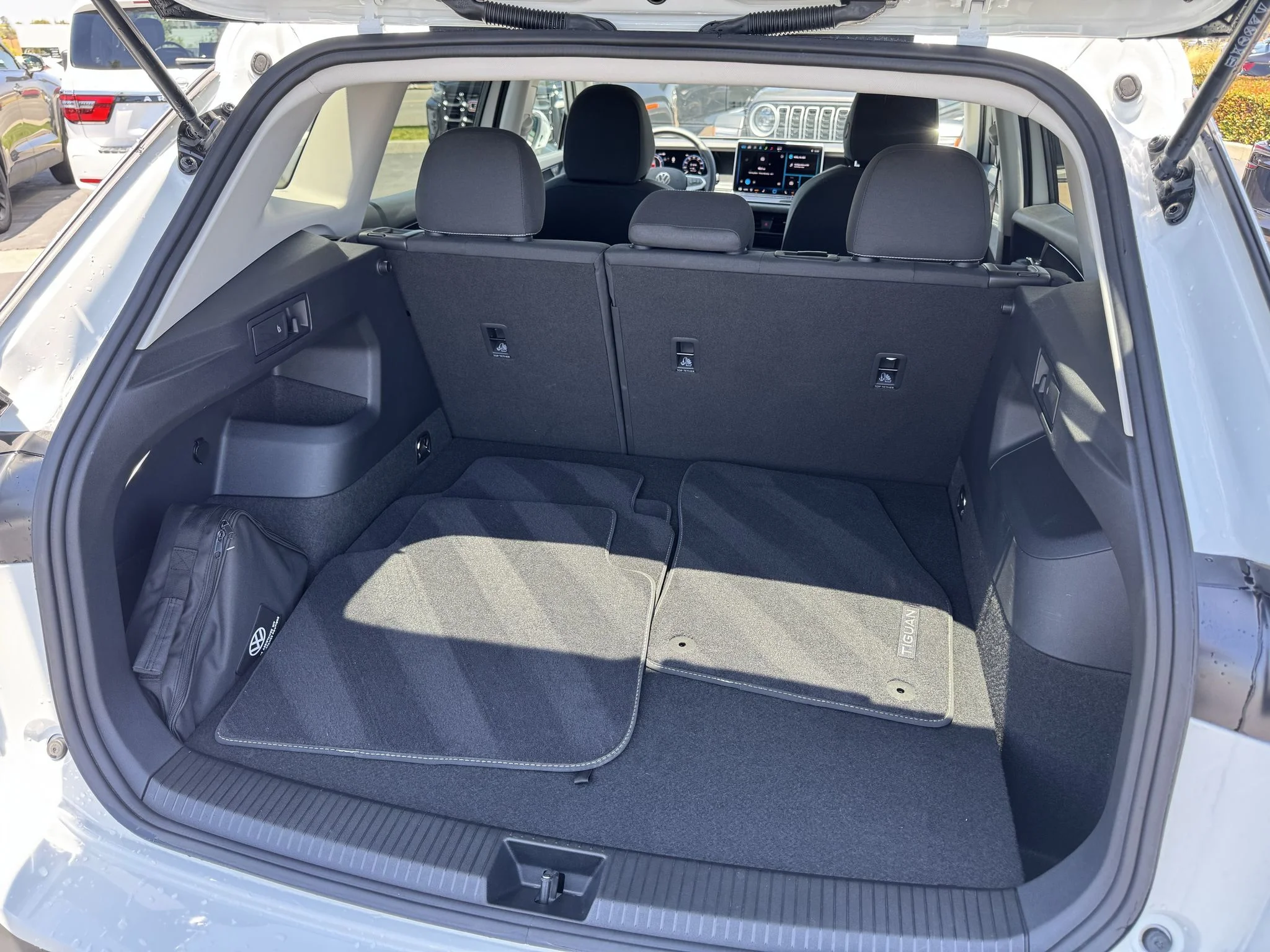 Certified Used 2025 Pure White Volkswagen S image 32