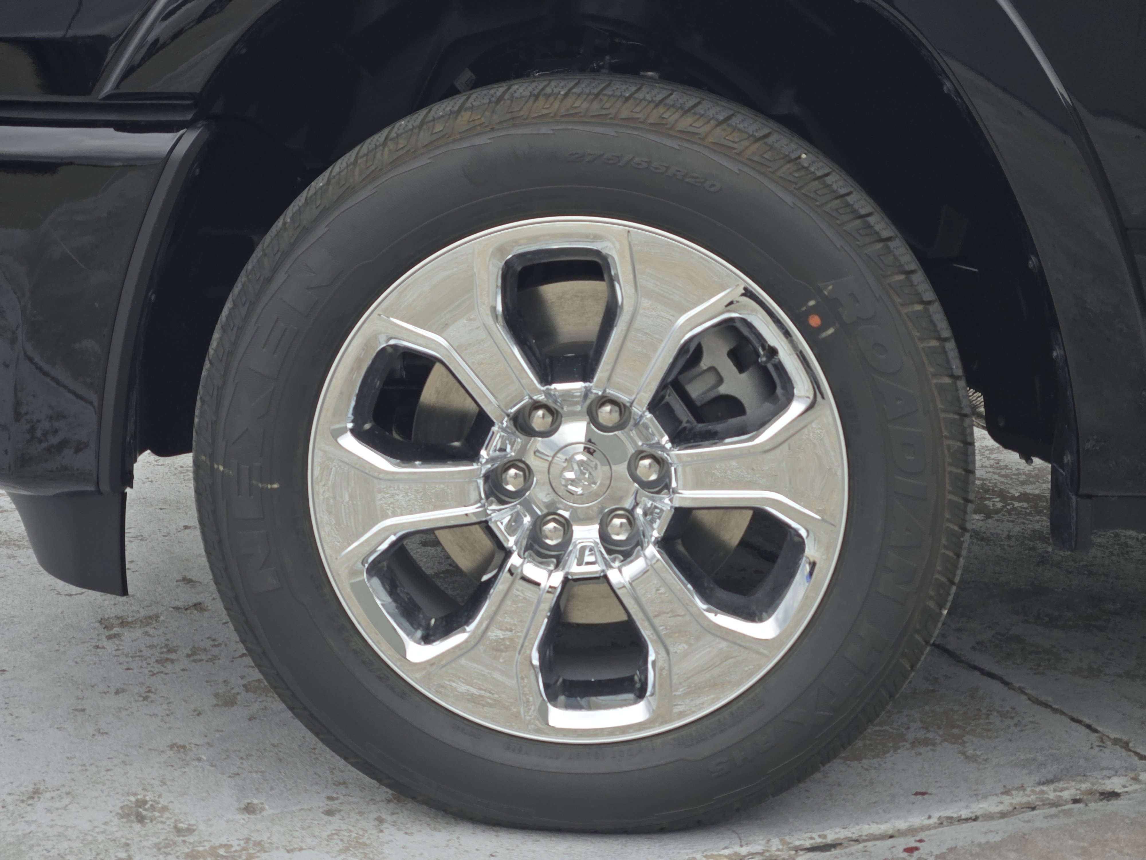 New 2026 Diamond Black Crystal Pearl-Coat Exterior Paint RAM Big Horn image 10