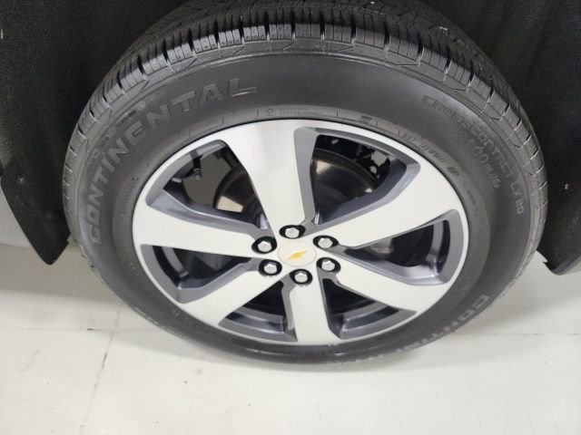 Used 2023 Mosaic Black Metallic Chevrolet LT Leather image 43