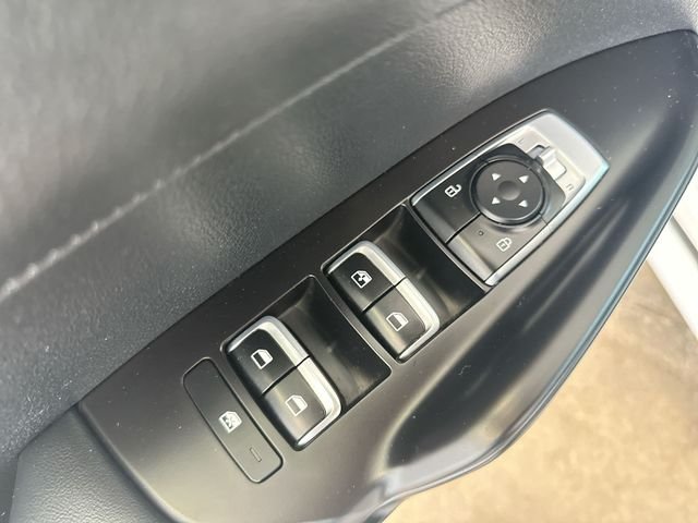 Used 2024 White Kia GT-Line image 17