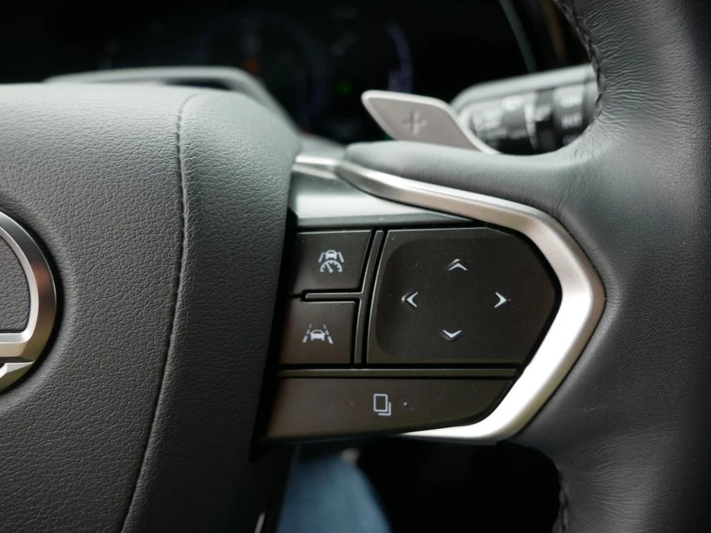 Used 2023 Silver Lexus 350h Premium Plus image 24