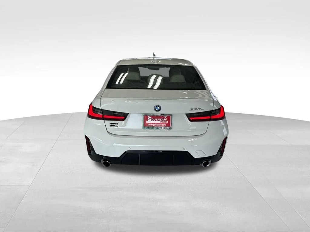 Used 2023 White BMW 330e iPerformance image 4