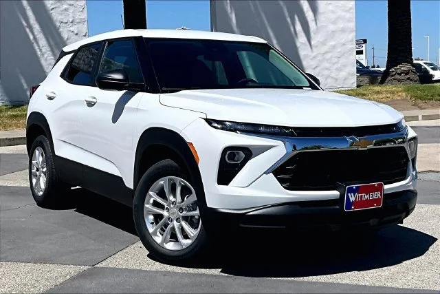 New 2026 Summit White Chevrolet LS image 2
