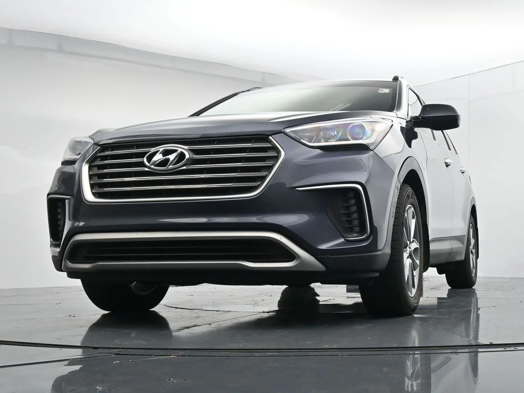 Used 2019 Blue Hyundai SE image 29