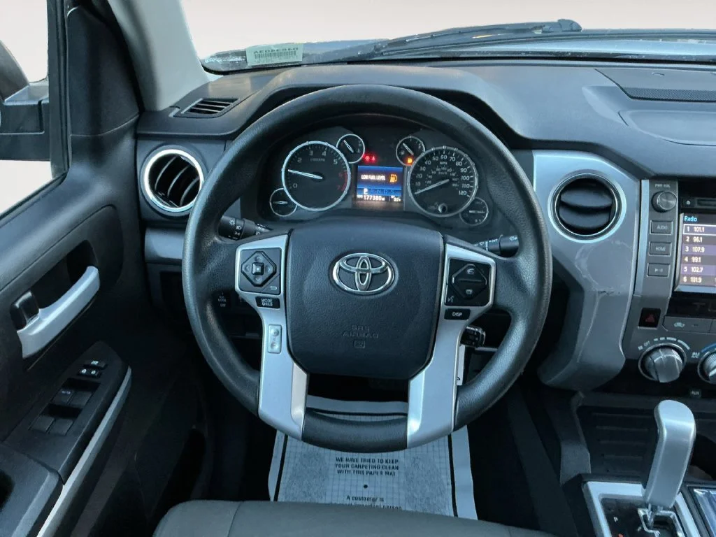 Used 2017 Gray Toyota SR5 image 17