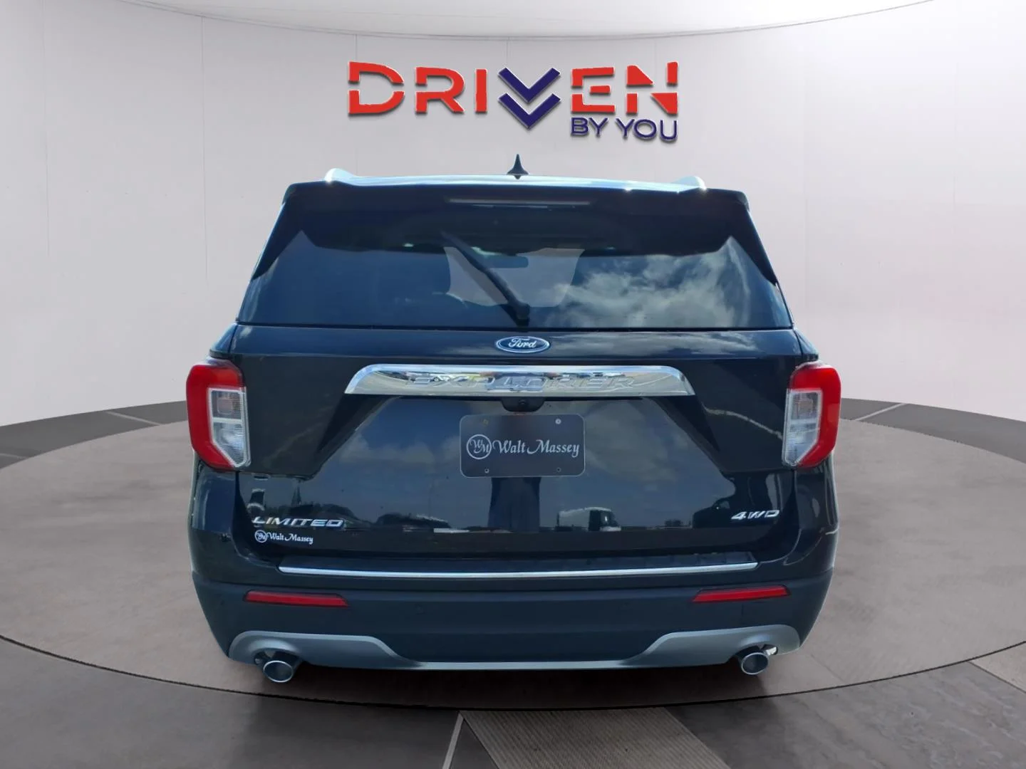 Used 2023 Agate Black Ford Limited image 4