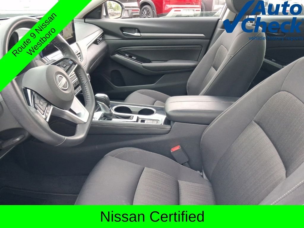Used 2023 White Nissan 2.5 SV image 17