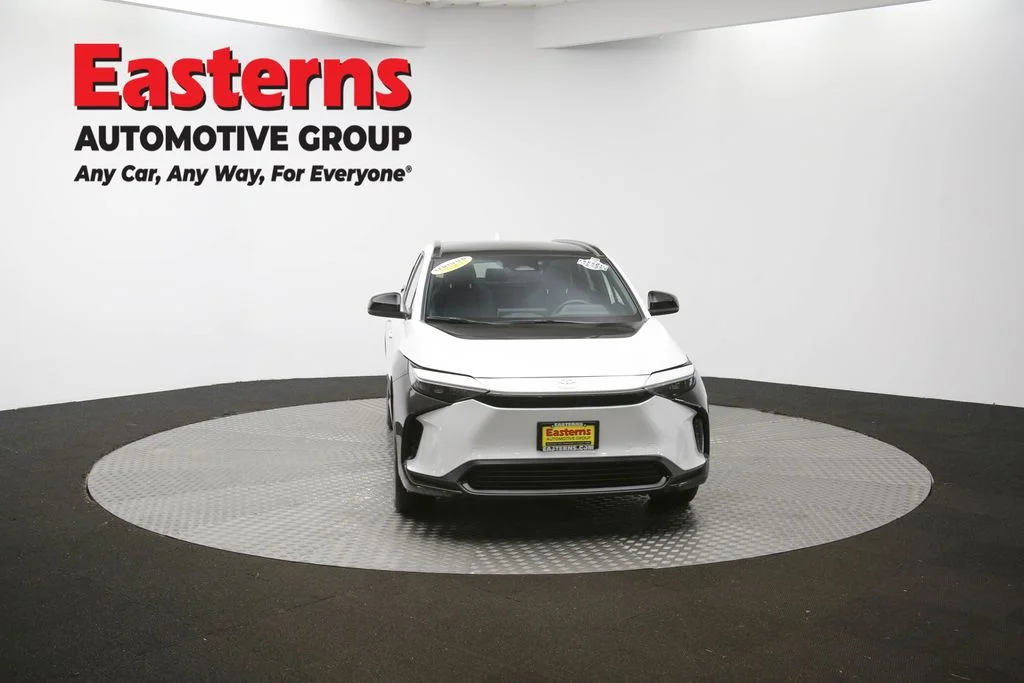 Used 2023 White Toyota XLE image 51
