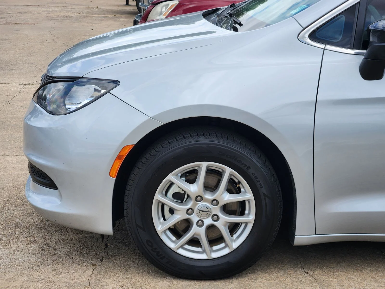 Used 2024 Silver Chrysler LX image 8