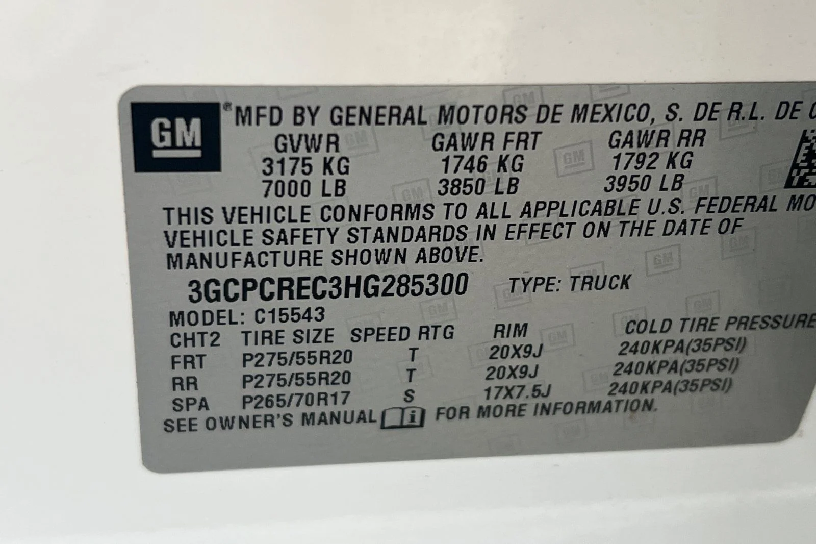 Used 2017 White Chevrolet LT image 25