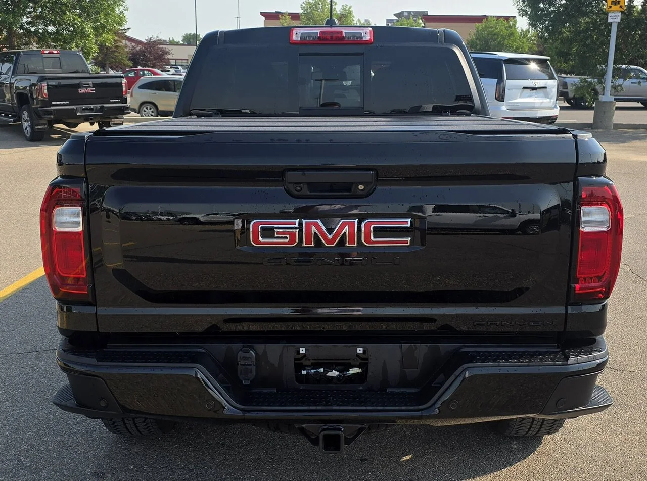 Used 2025 Black GMC Denali Crew Cab Leather Sunroof 4x4 image 4