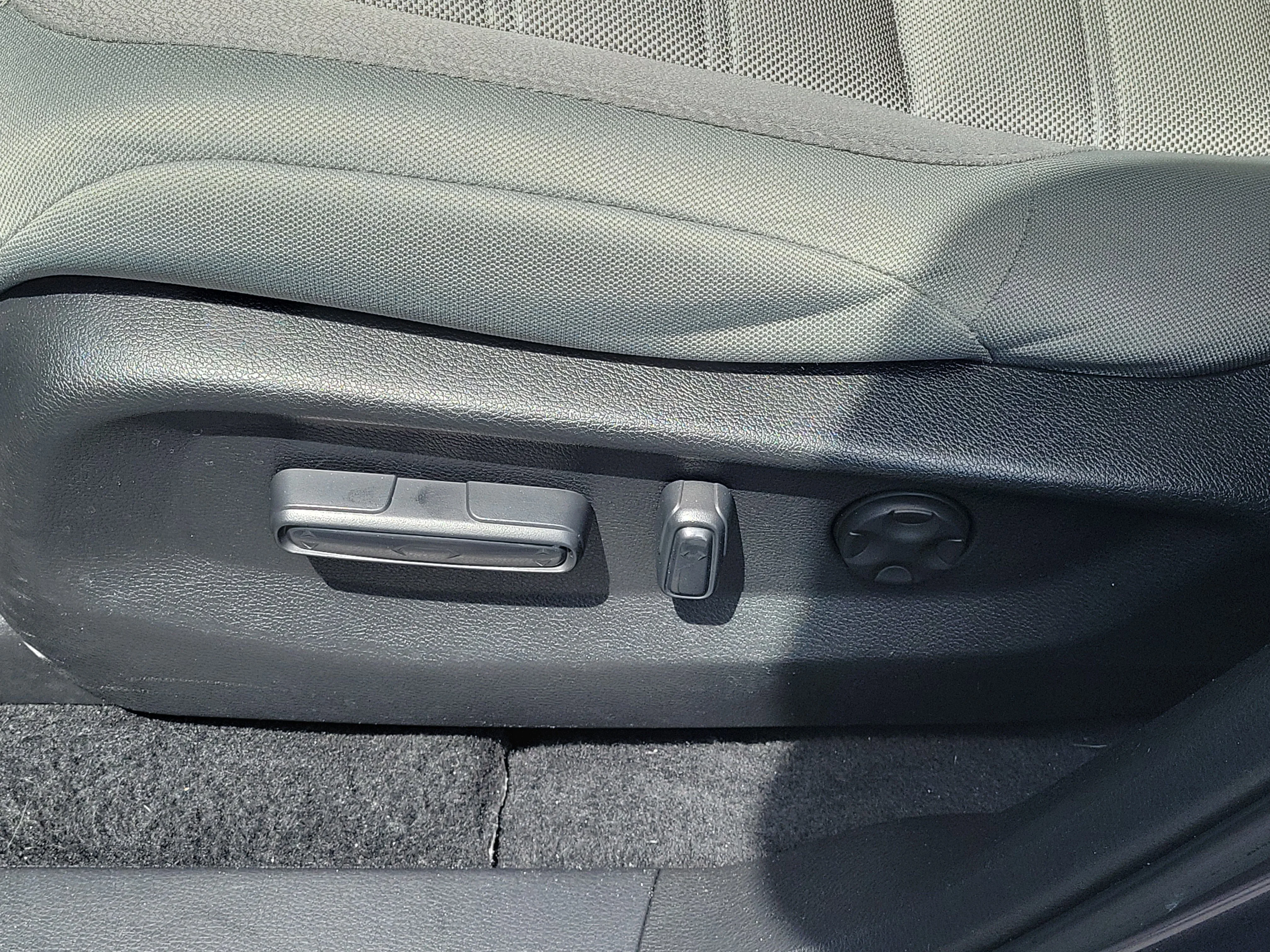Used 2022 Gray Honda EX image 18