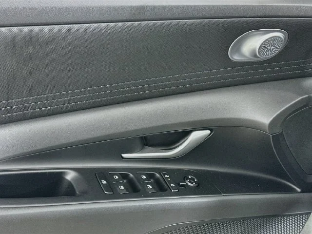 New 2026 Gray Hyundai SE image 10
