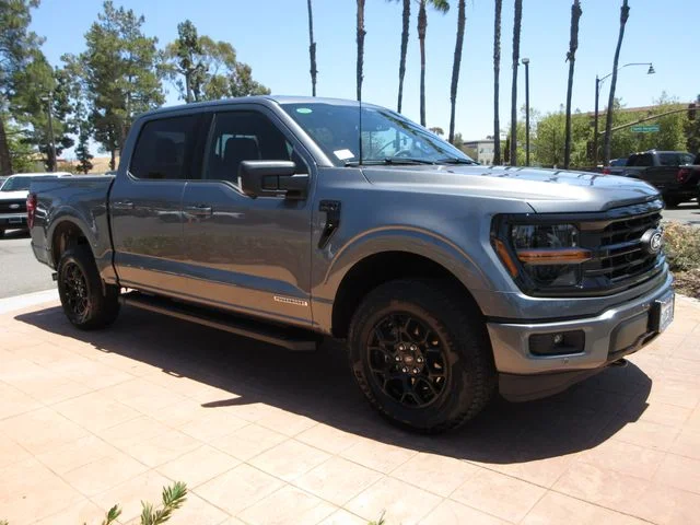 Certified Used 2025 Gray Metallic Ford XLT image 6