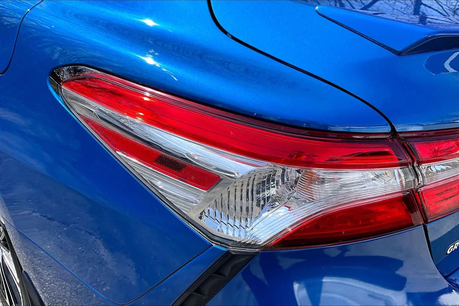 Used 2020 Blue Streak Metallic Toyota SE image 26