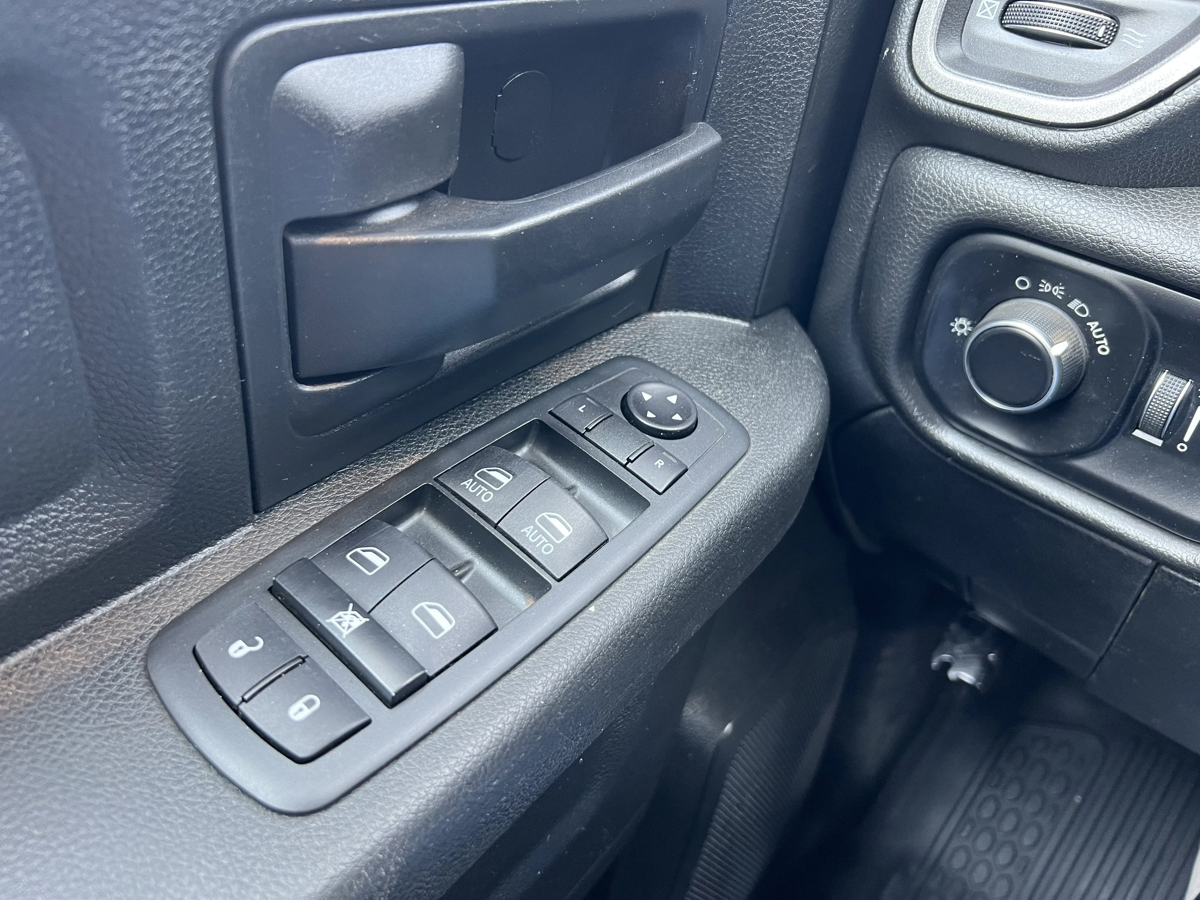 2020 RAM Ram 3500 Chassis Cab Tradesman - Photo 18