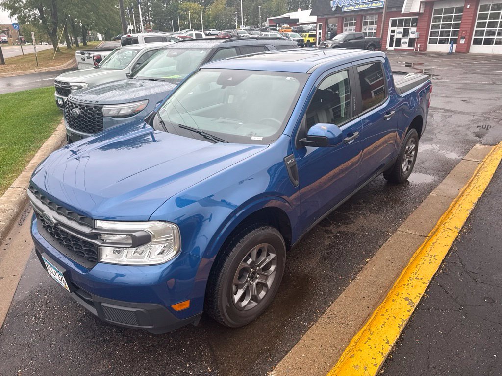 Used 2023 Blue Ford XLT image 1