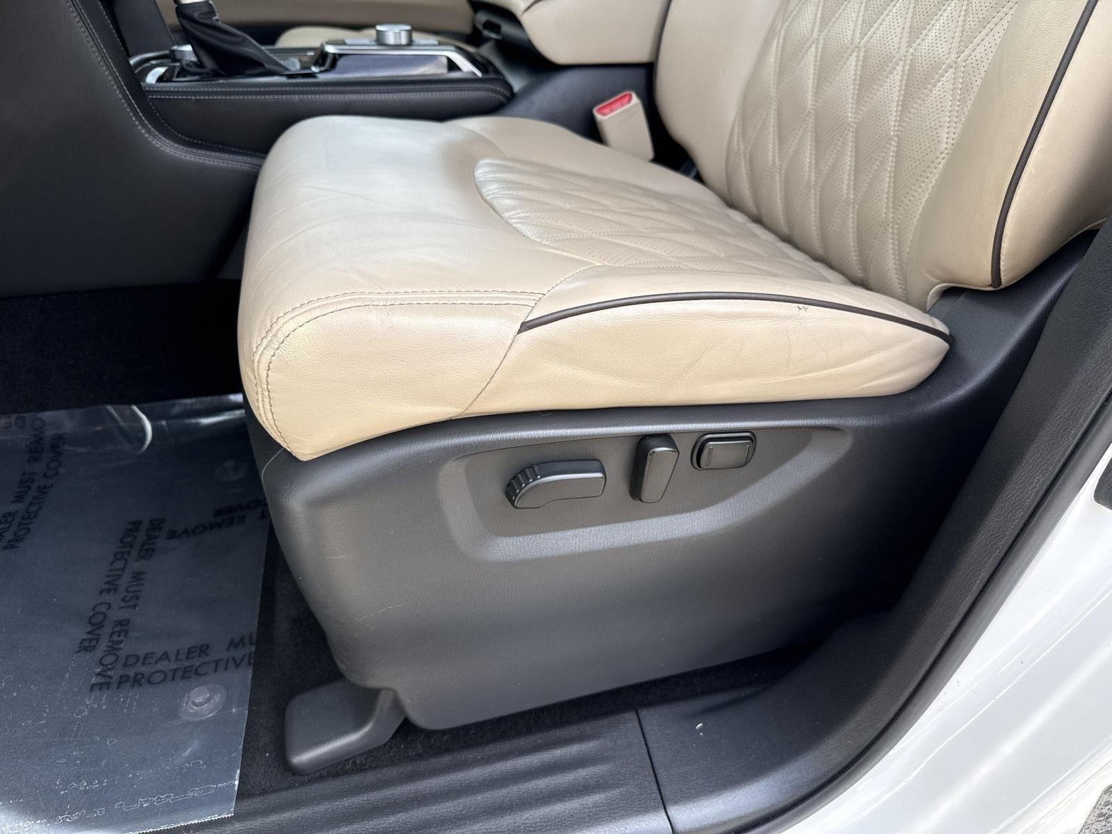 Used 2022 Aspen White TriCoat Pearl Nissan Platinum image 12