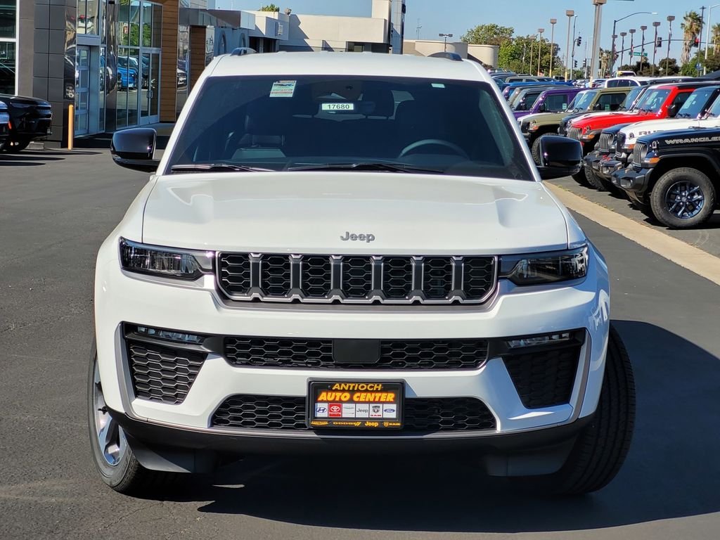 New 2026 Bright White Clear-Coat Exterior Paint Jeep Limited image 2