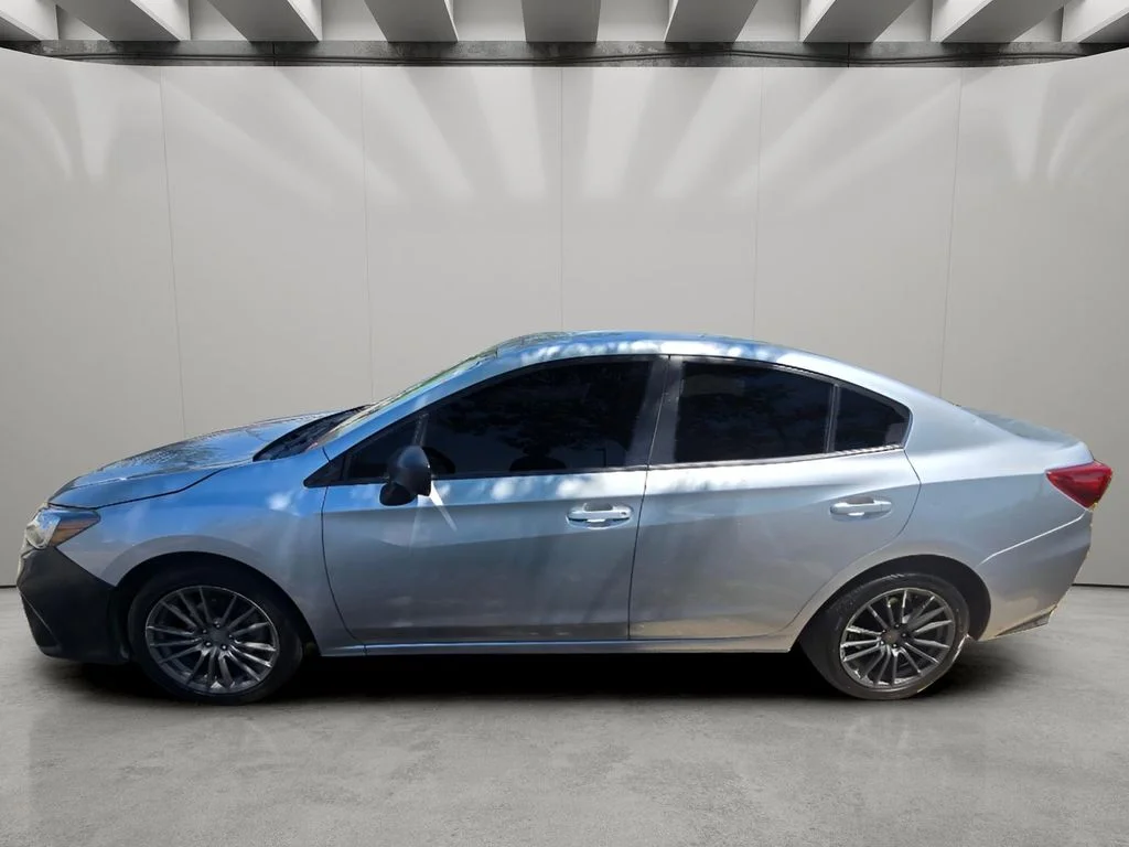 Used 2019 Ice Silver Metallic Subaru 2.0i (CVT) image 3
