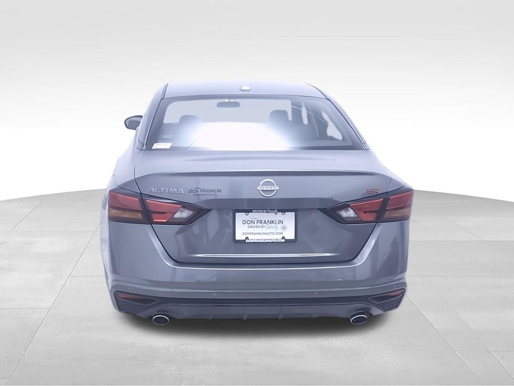 Used 2025 Gray Nissan 2.5 SR image 6