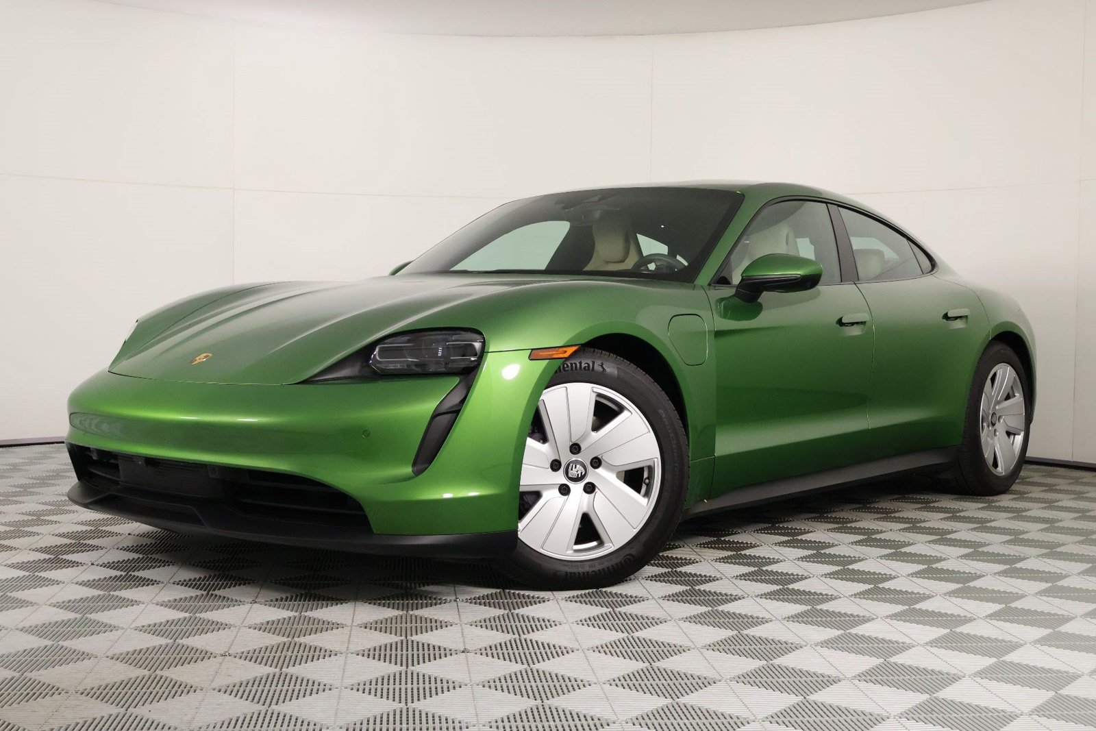 2021 Porsche Taycan Base