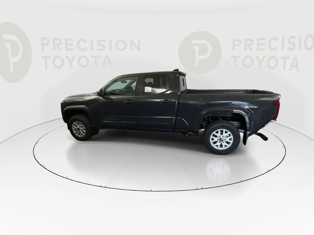 2026 Toyota Tacoma SR5 - Photo 12
