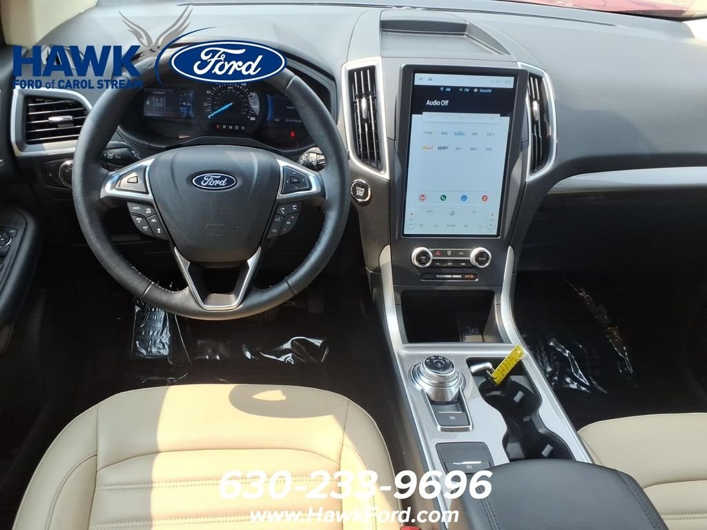 Used 2023 Red Ford SEL image 9