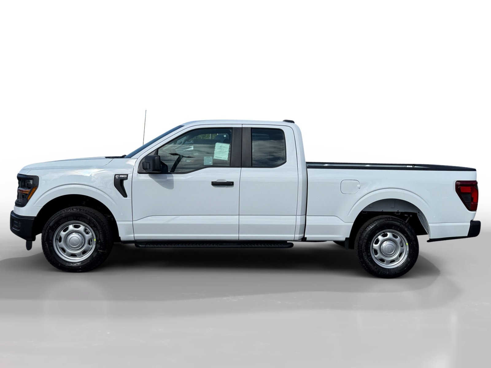 New 2026 Oxford White Ford XL image 2