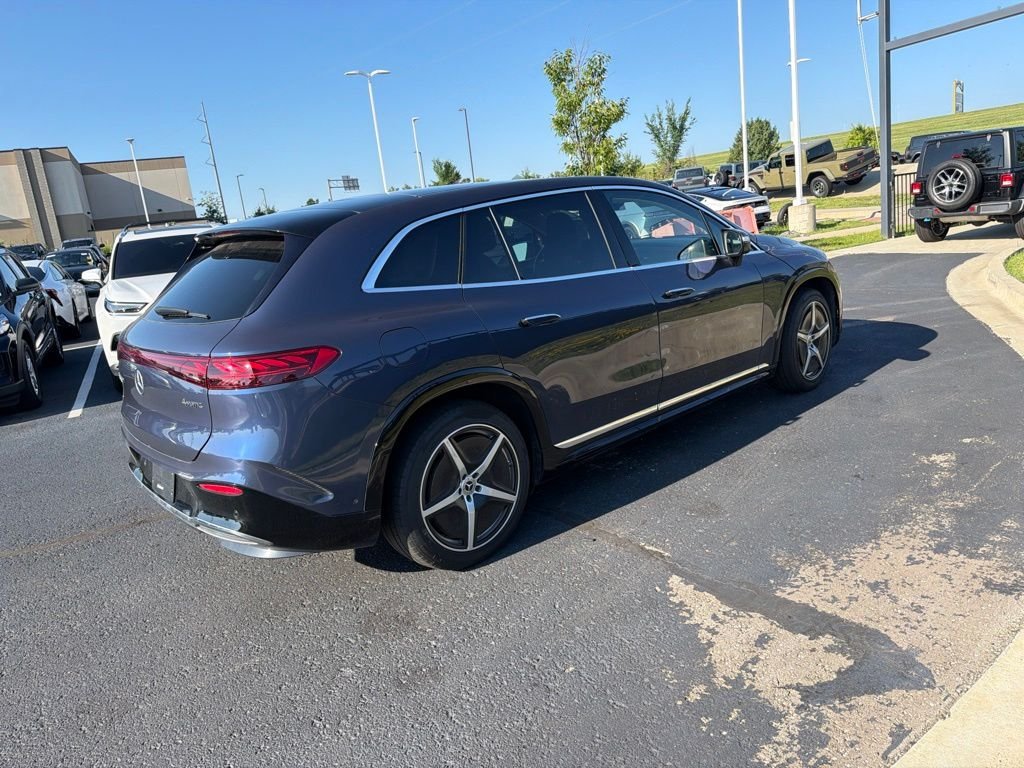 Used 2023 Blue Mercedes-Benz 580 image 7