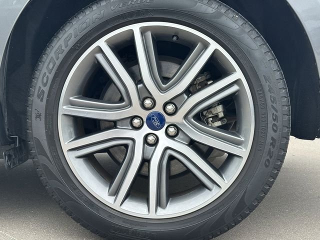 Used 2022 Gray Ford Titanium image 9