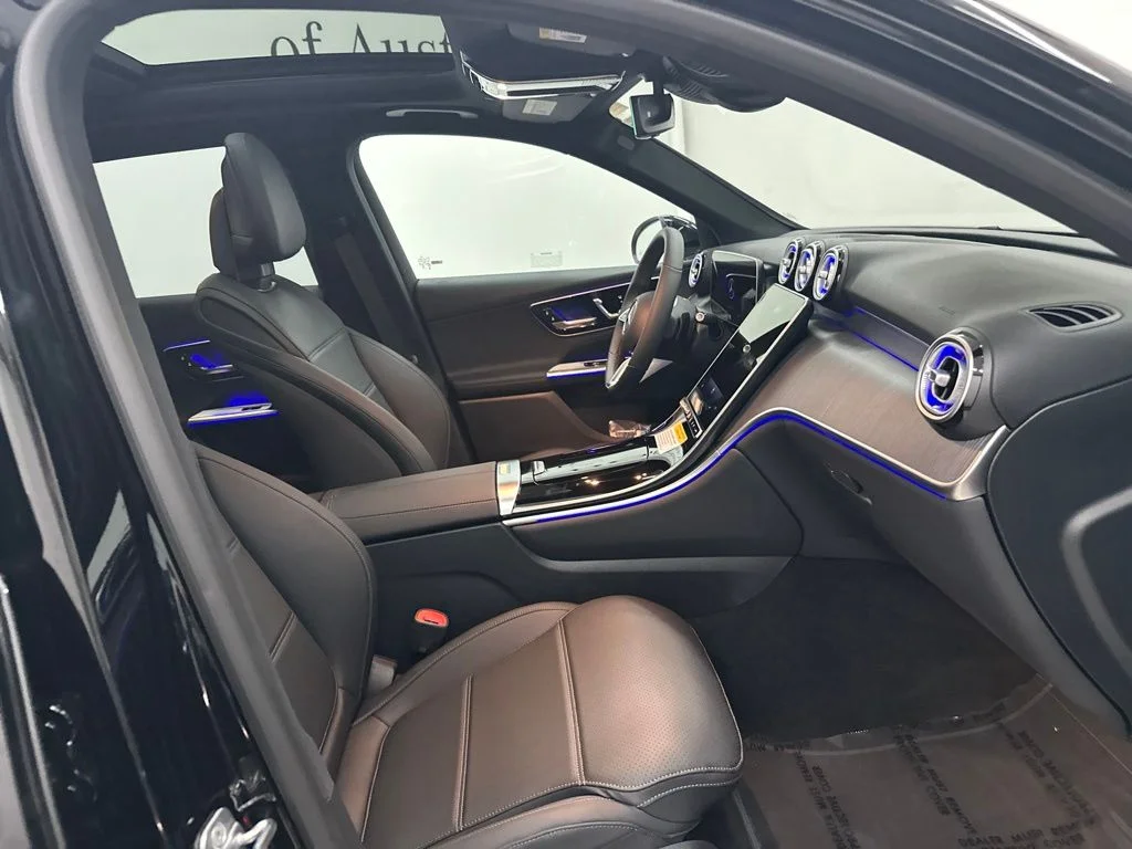 New 2026 Black Mercedes-Benz GLC 300 image 26