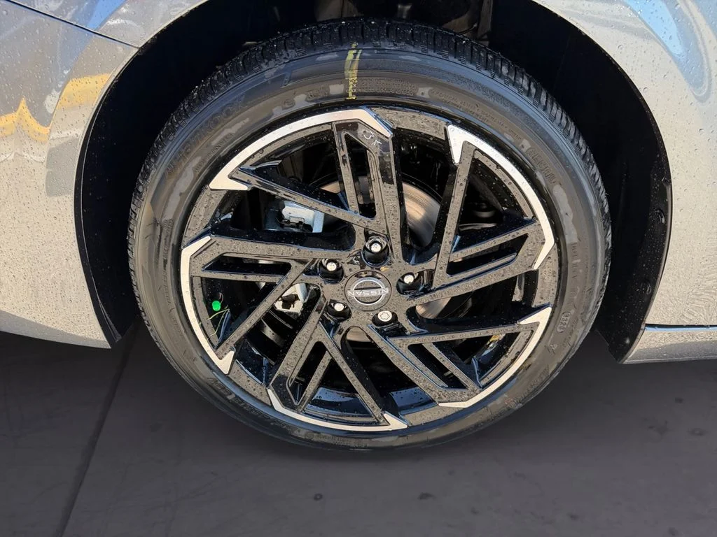 New 2026 Gray Nissan SR image 9