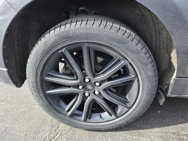 Used 2024 Carbonized Gray Metallic Ford ST Line image 46